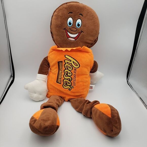 “Reese” Reece's Plush from Hershey Chocolate World - Picture 3 of 12